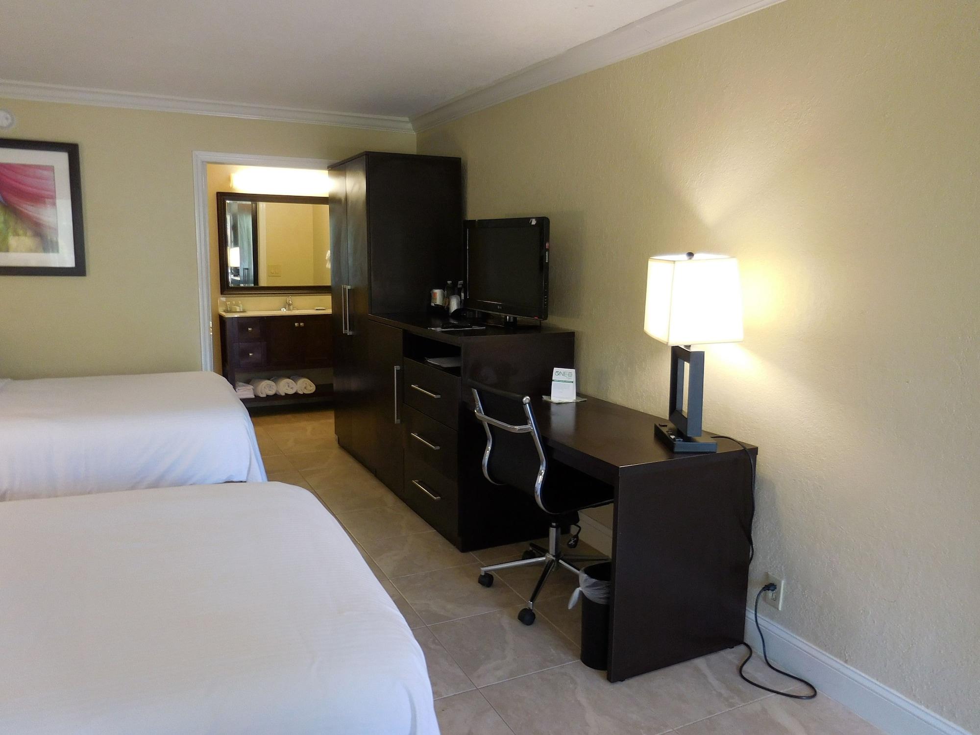 Wyndham Garden Fort Myers Beach Extérieur photo