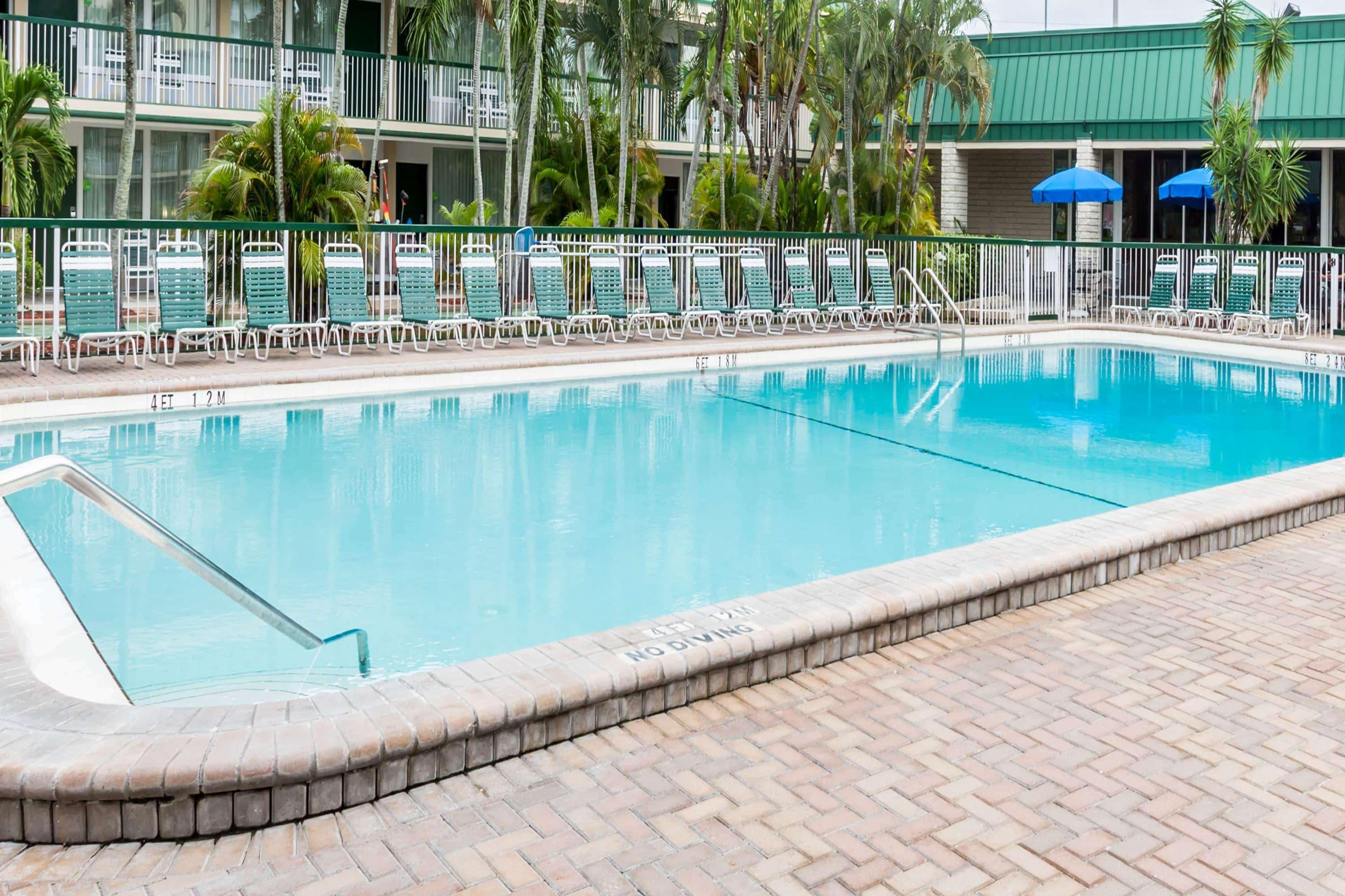 Wyndham Garden Fort Myers Beach Extérieur photo