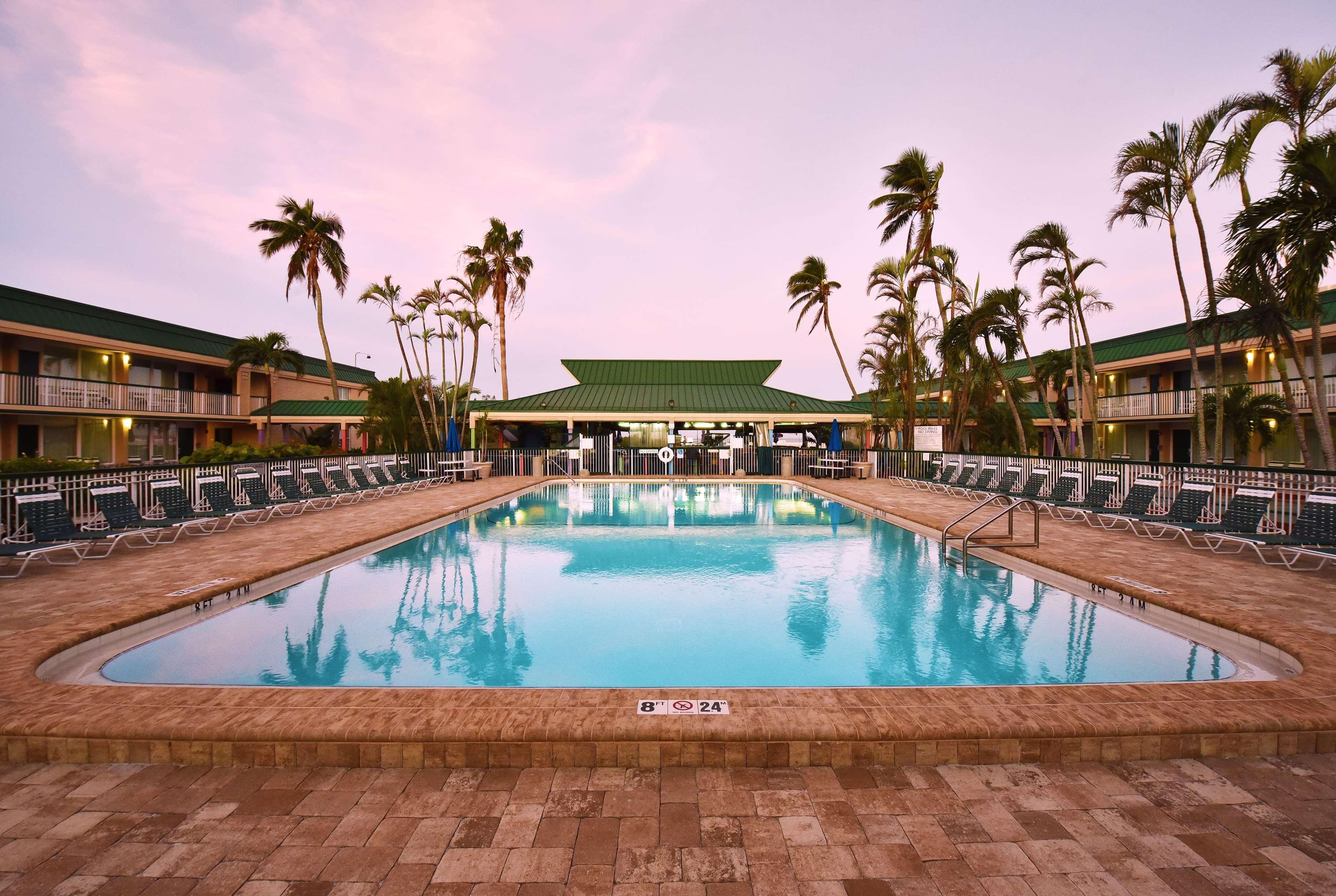 Wyndham Garden Fort Myers Beach Extérieur photo