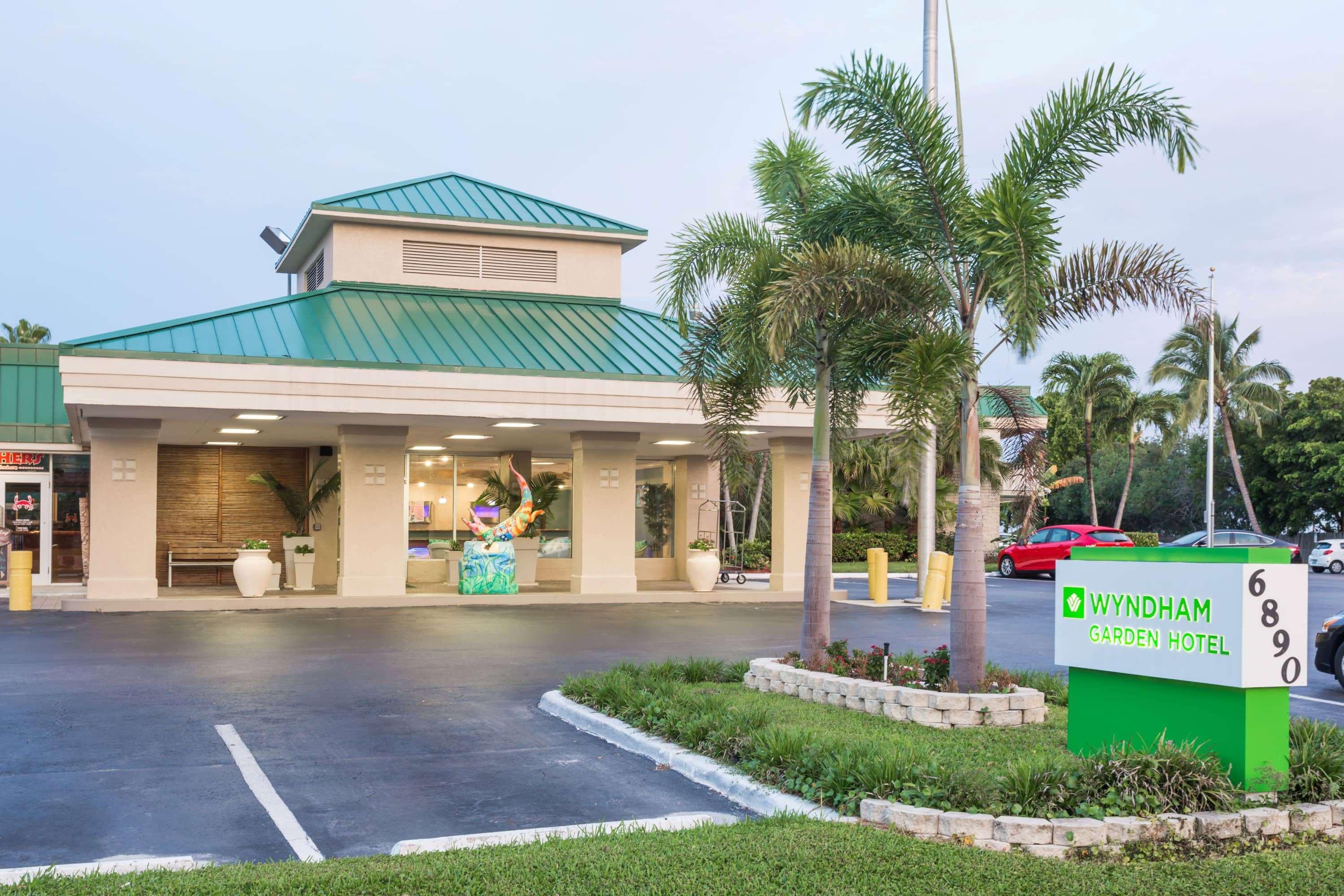 Wyndham Garden Fort Myers Beach Extérieur photo