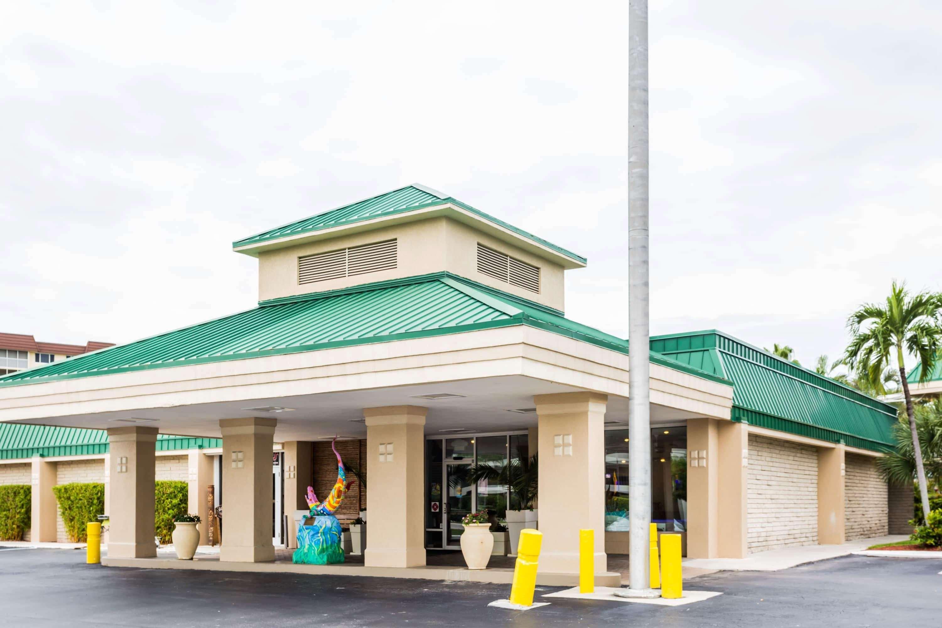 Wyndham Garden Fort Myers Beach Extérieur photo