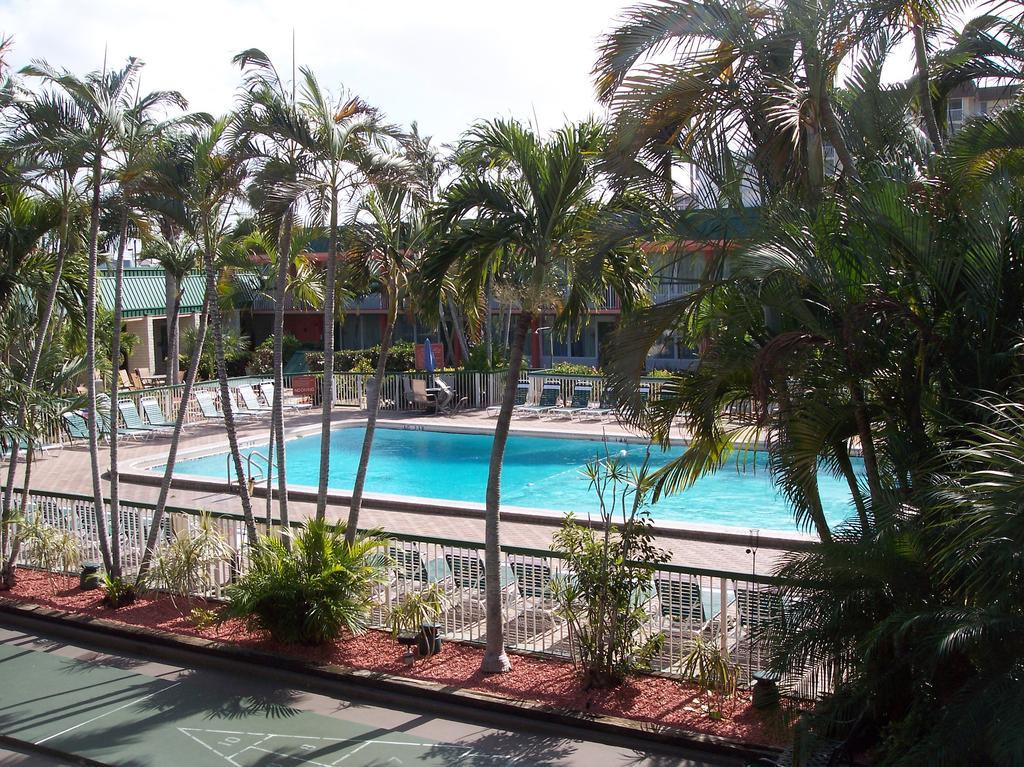 Wyndham Garden Fort Myers Beach Extérieur photo